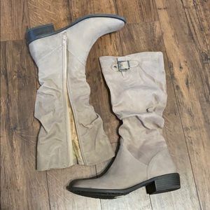 Never Worn Mountain Light Brown Combat Boots